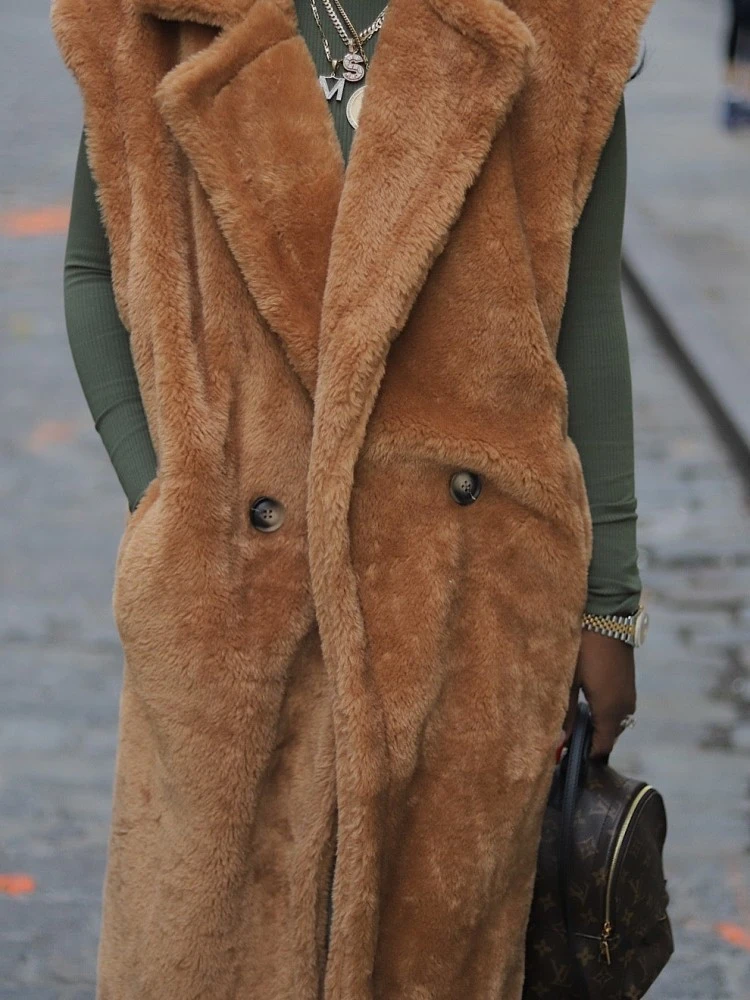 Fluff Lapel Neck Buckle Long Faux Fur Vest - Image 8