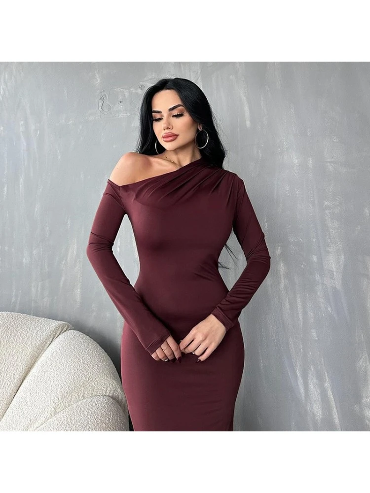 Ruched Inclined Shoulder Fitted Maxi Dresses - Image 3