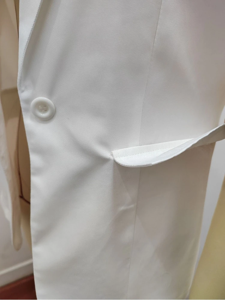 Solid Lapel Neck Buckle Sleeveless Blazers - Image 8