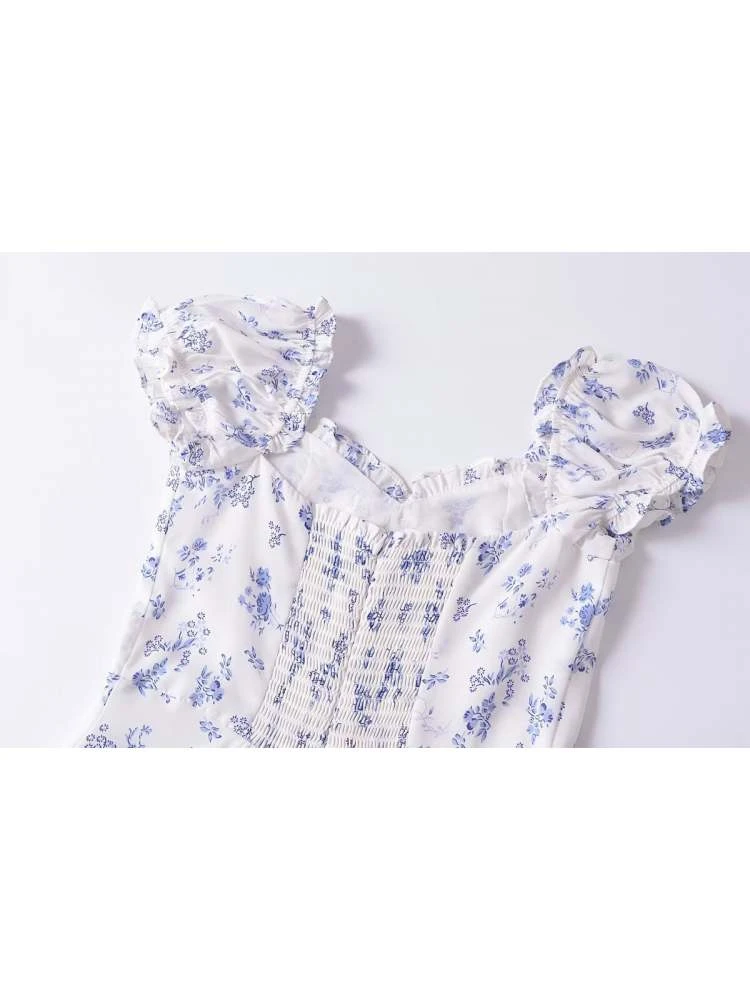 Round Neck Short Sleeve Fitted Short Sleeve Dress - Image 5